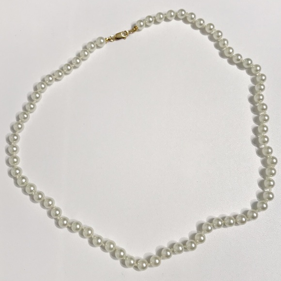 Vintage Jewelry - Signed 14K Gold Filled 1/20 6mm Genuine Freshwater Baroque White Peal Necklace
